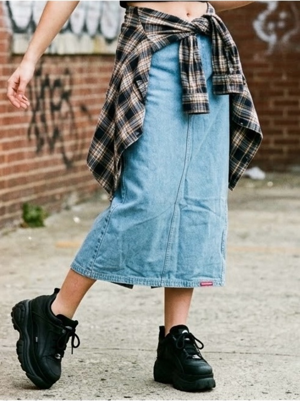 VINTAGE 80s 90s Size 13/14 No Excuses Femme Fatale Light Wash Grunge Midi Skirt